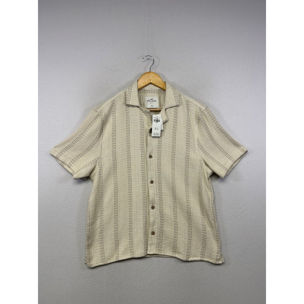 Coastal Boho Hollister Men XS Cream Textured Stripe Boxy Short Sleeve Camp Shirt